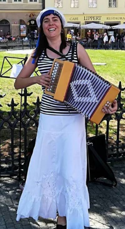 Jessica May + Eva Kroupová